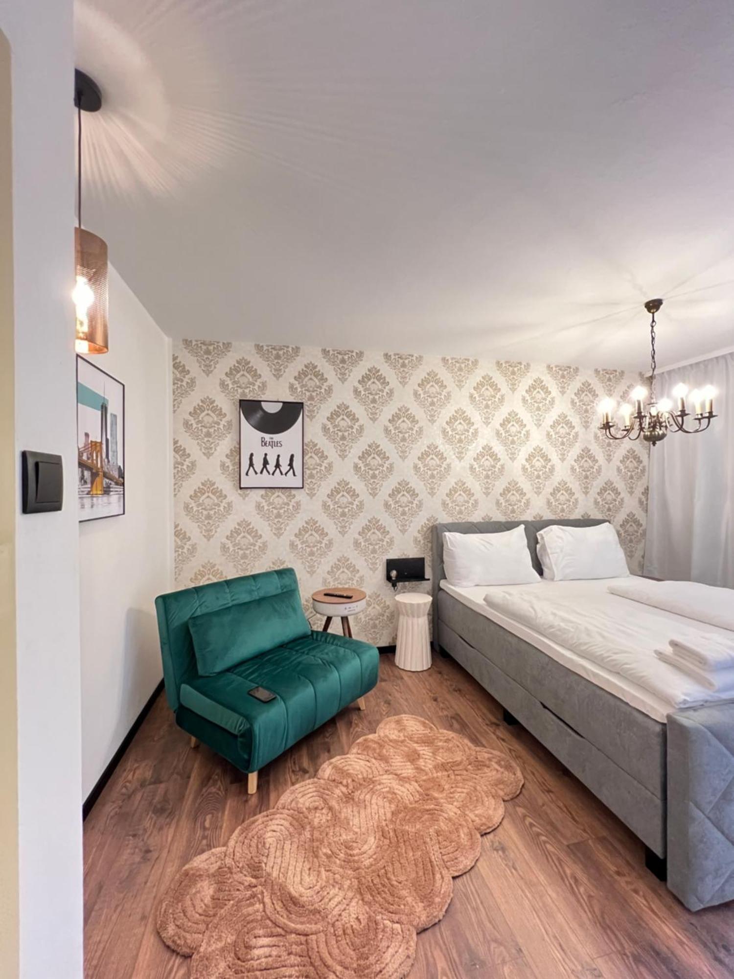 Bamo Studio - City Living Vintage Klagenfurt am Woerthersee Exterior photo